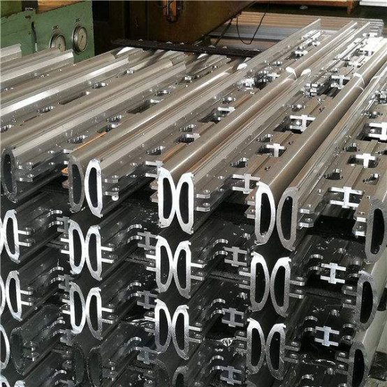 斷橋隔熱窗紗廠家優(yōu)勢(shì) 斷橋隔熱窗紗廠家優(yōu)勢(shì)